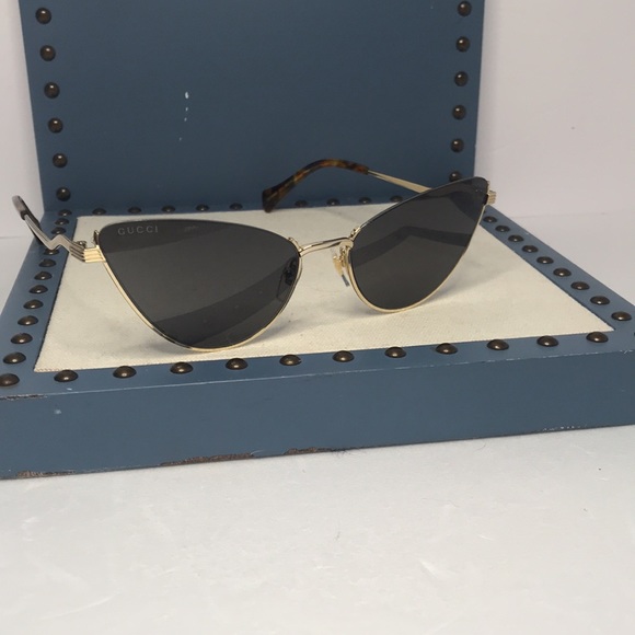 NEW GUCCI GG1006S 001 WOMEN’S GREY CAT EYE SUNGLASSES GUCCI GG 10… - Picture 5 of 16